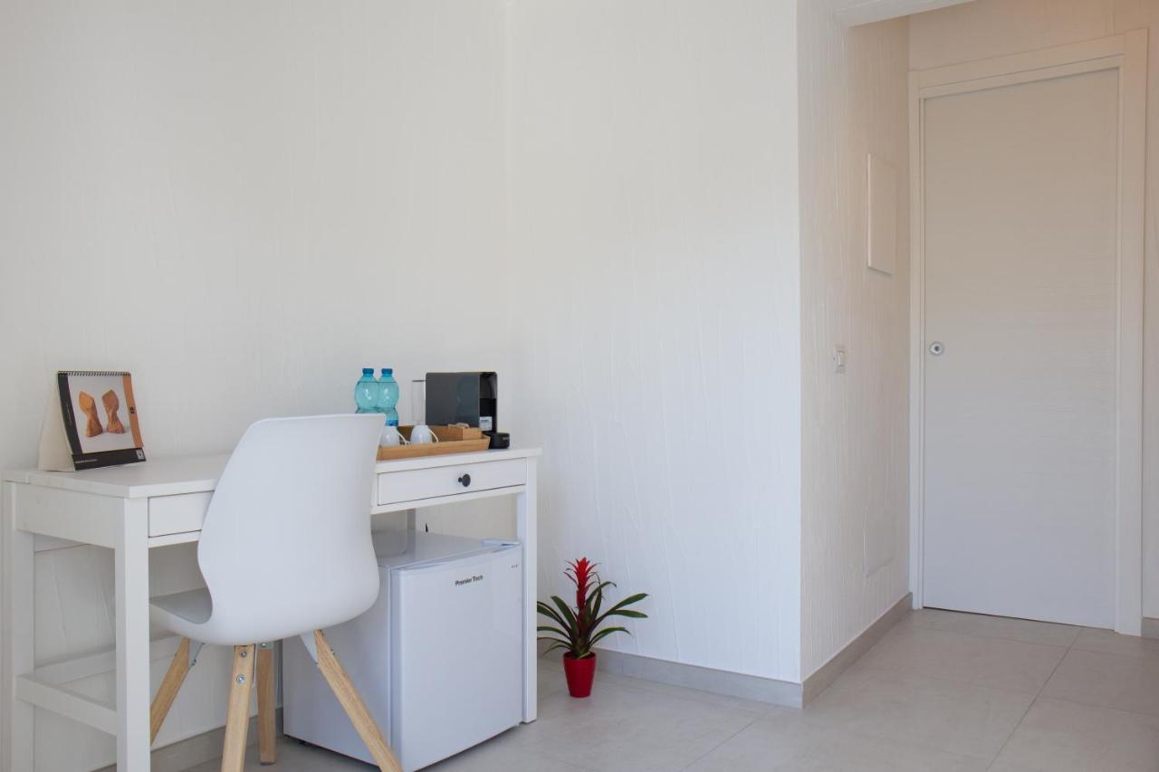 Guest House Sciola - Ts Rooms B&B San Sperate ภายนอก รูปภาพ
