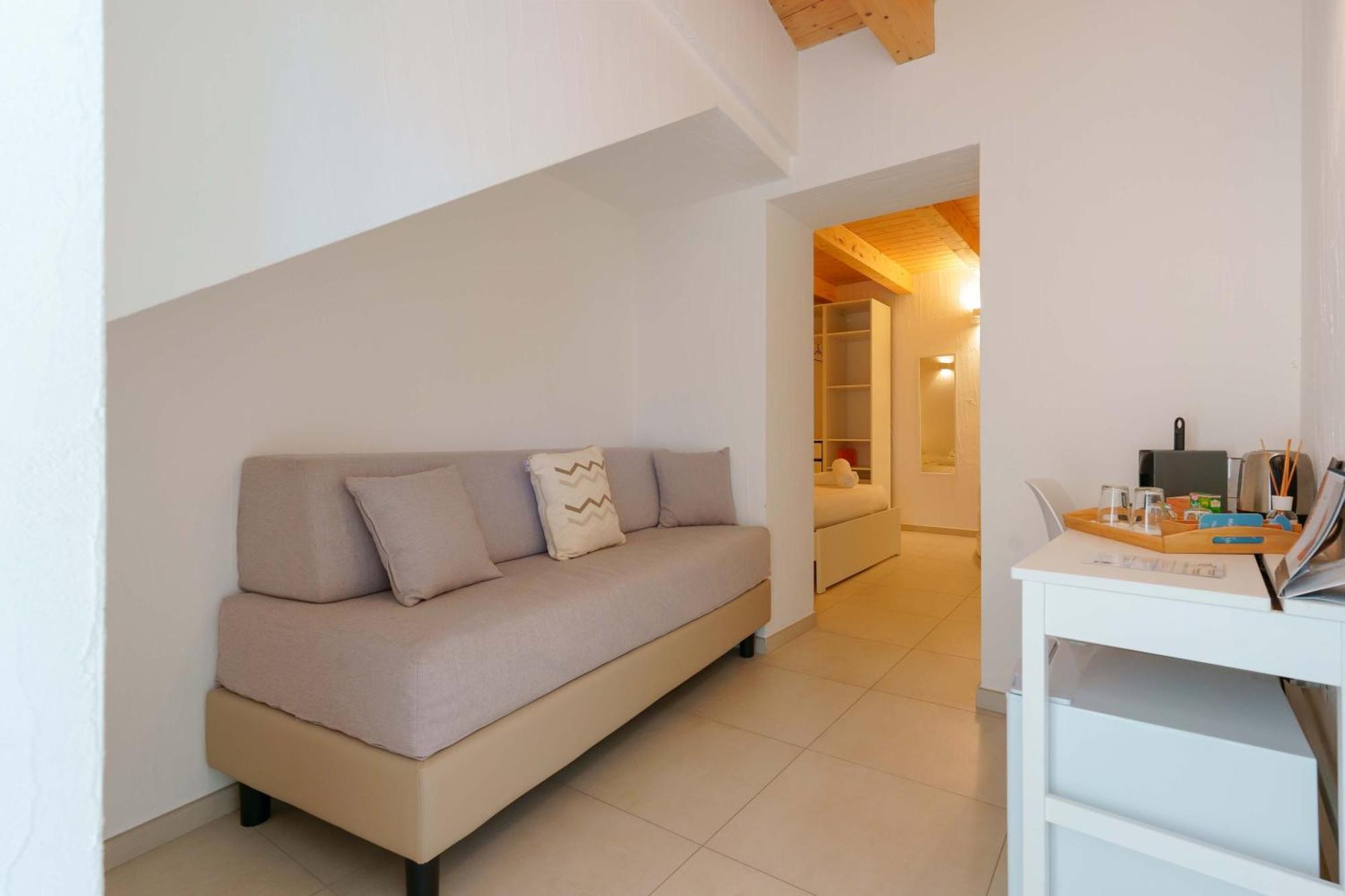 Guest House Sciola - Ts Rooms B&B San Sperate ภายนอก รูปภาพ