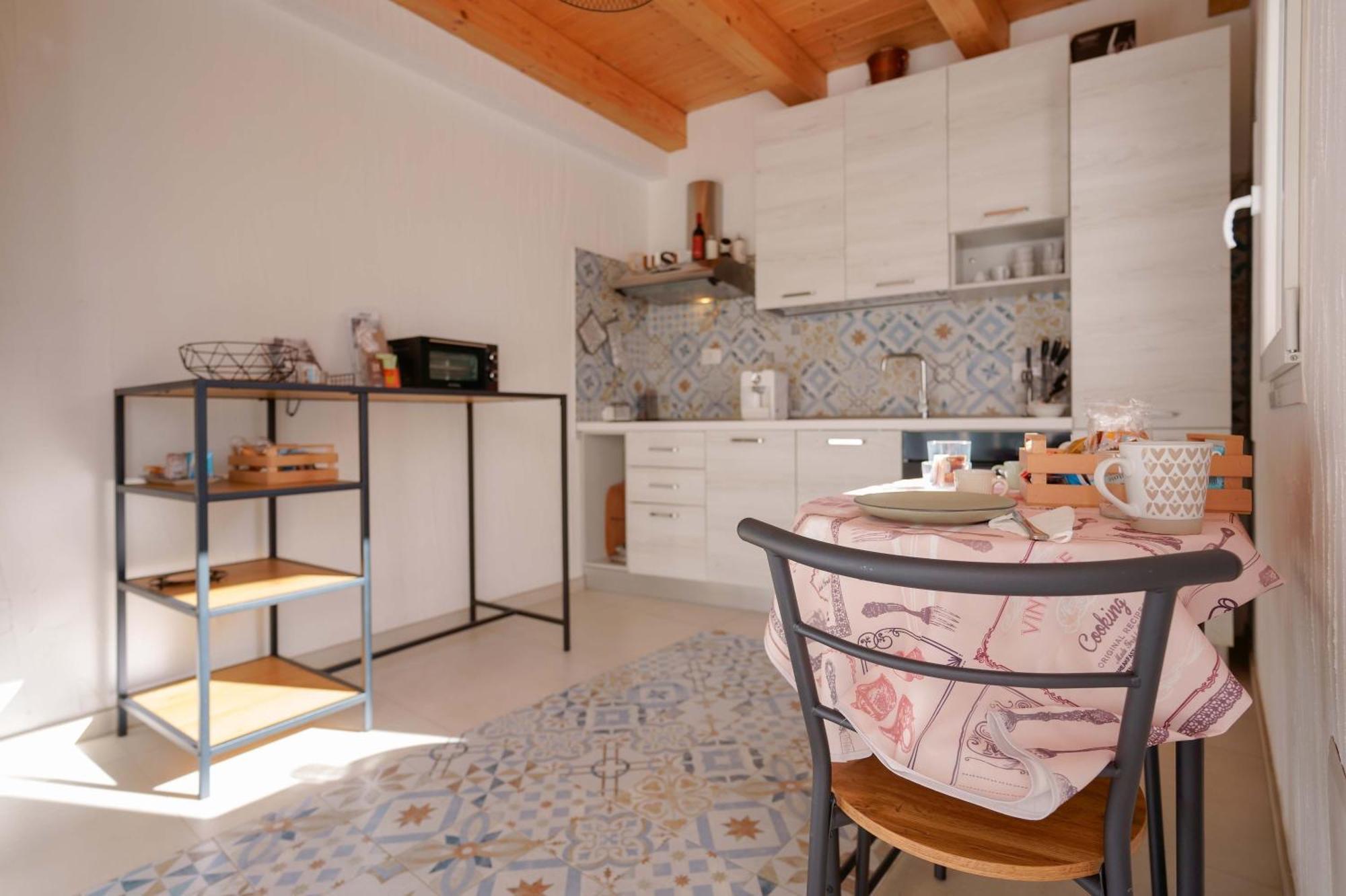 Guest House Sciola - Ts Rooms B&B San Sperate ภายนอก รูปภาพ